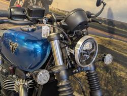 2026 Triumph Bonneville Bobber Bobber Blue