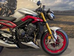 2025 Triumph Street Triple 765 RX Street Triple Silver