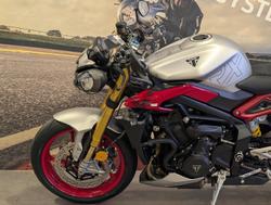 2025 Triumph Street Triple 765 RX Street Triple Silver