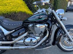 2017 Suzuki VL800 (BOULEVARD C50) BLACK
