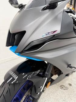 2024 YAMAHA YZF-R7LA grey