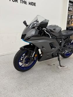2024 YAMAHA YZF-R7LA grey