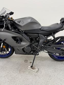 2024 YAMAHA YZF-R7LA grey
