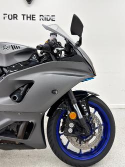 2024 YAMAHA YZF-R7LA grey