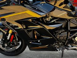 2025 Kawasaki NINJA H2 SX SE