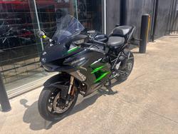 2025 Kawasaki 2025 Kawasaki 1000C ZX1000 ZX1002PSFNN BLACK