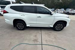 2021 Mitsubishi Pajero Sport GLS