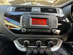 2015 Kia Rio S UB MY15 Clear White