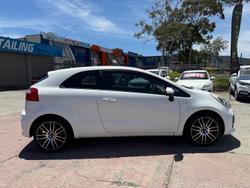 2015 Kia Rio S UB MY15 Clear White