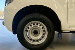 2022 Nissan Navara SL