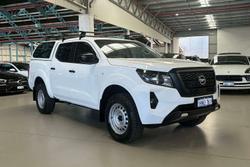 2022 Nissan Navara SL