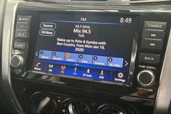 2022 Nissan Navara SL