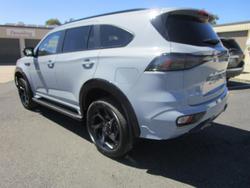 2025 Isuzu MU-X X-TERRAIN