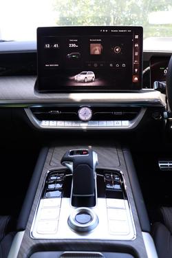 2025 GWM Tank 500 Vanta Hybrid