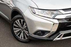 2018 Mitsubishi Outlander ES