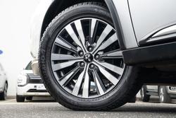 2018 Mitsubishi Outlander ES