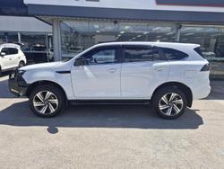 2025 Isuzu MU-X LS-T