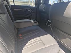 2025 Isuzu MU-X LS-T