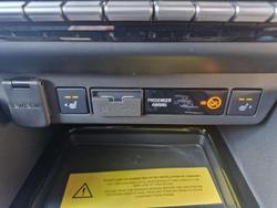 2025 Isuzu MU-X LS-T