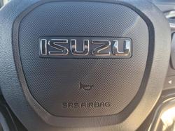 2025 Isuzu MU-X LS-T