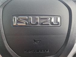 2025 Isuzu D-MAX SX