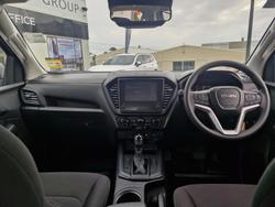 2025 Isuzu D-MAX SX