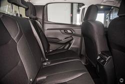 2025 Isuzu D-MAX SX