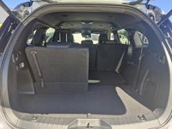 2025 Isuzu MU-X LS-T