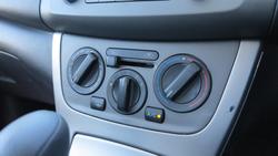 2013 Nissan Pulsar ST B17 Cayenne Red