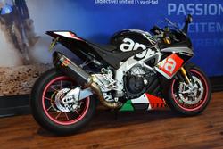 2016 APRILIA RSV4 FACTORY Red