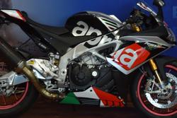 2016 APRILIA RSV4 FACTORY Red