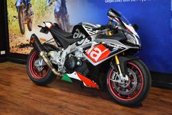 2016 APRILIA RSV4 FACTORY Red