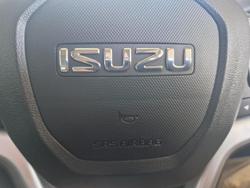 2025 Isuzu D-MAX SX