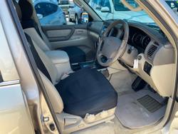 2005 Toyota Landcruiser GXL