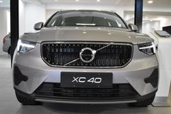 2025 Volvo XC40 Plus B4 Special Edition