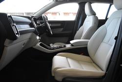 2025 Volvo XC40 Ultra B4 Dark MY26 AWD Onyx Black