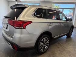 2020 Mitsubishi Outlander LS