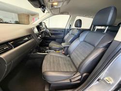 2020 Mitsubishi Outlander LS