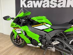 2025 Kawasaki NINJA ZX-10R GREEN