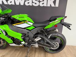2025 Kawasaki NINJA ZX-10R GREEN