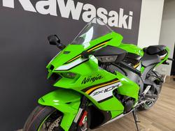 2025 Kawasaki NINJA ZX-10R GREEN