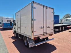 2011 Isuzu Trucks NNR200 Car License 2 Pallet Fridge