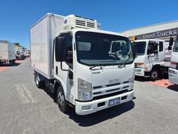 2011 Isuzu Trucks NNR200 Car License 2 Pallet Fridge