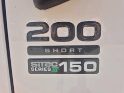 2011 Isuzu Trucks NNR200 Car License 2 Pallet Fridge