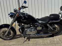 2006 Triumph AMERICA Black