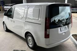 2023 Hyundai STARIA LOAD