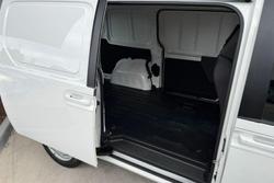 2023 Hyundai STARIA LOAD