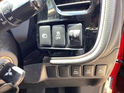 2020 Mitsubishi Outlander ES