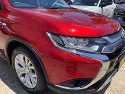 2020 Mitsubishi Outlander ES