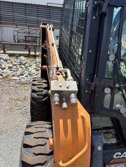 2018 CASE CONSTRUCTION Sr250 Skid Steer Loader YELLOW